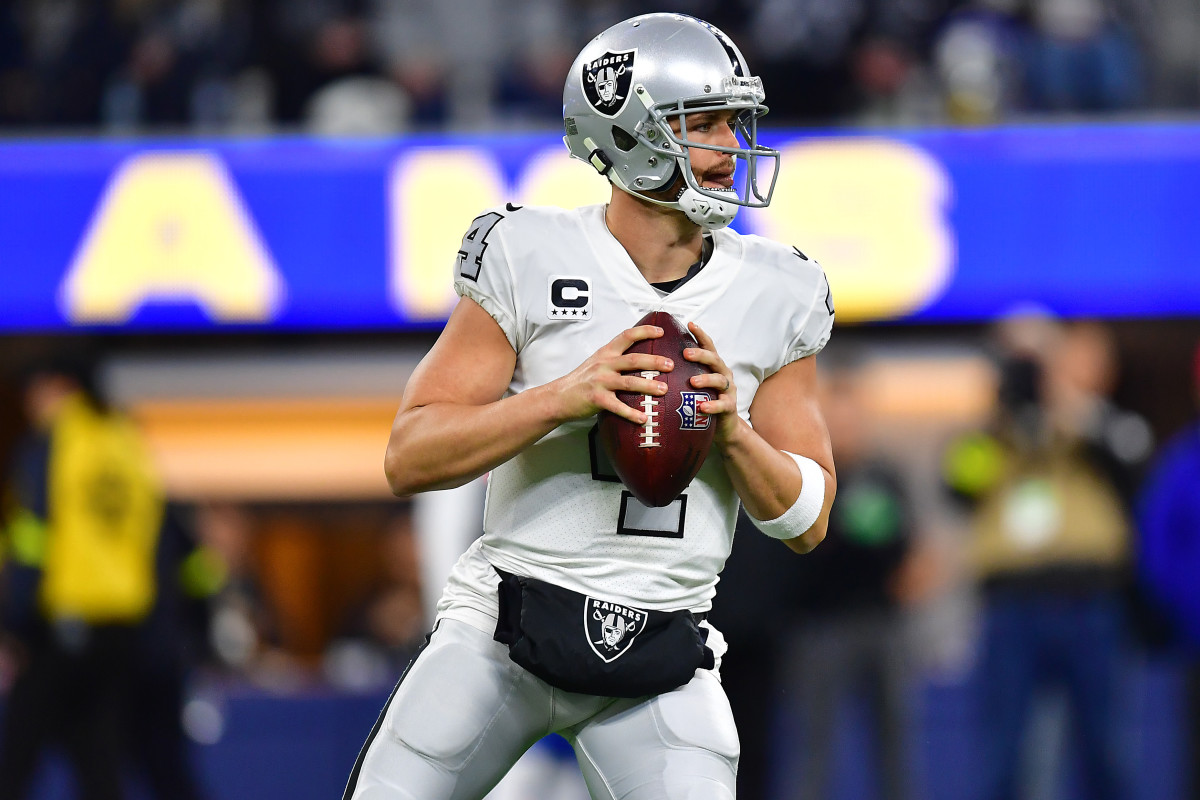 Derek Carr Reveals Plans to Return to Raiders Sideline in 2025 - Athlon Sports