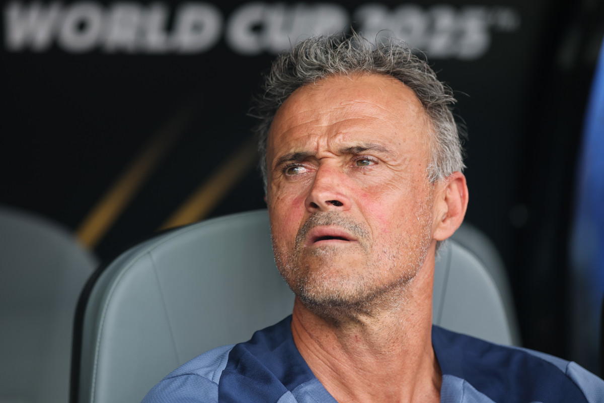 Luis Enrique, Head Coach of Paris Saint-Germain, looks on during the FIFA Club World Cup 2025 Final match between Chelsea FC and Paris Saint-Germain at MetLife Stadium on July 13, 2025 in East Rutherford, New Jersey