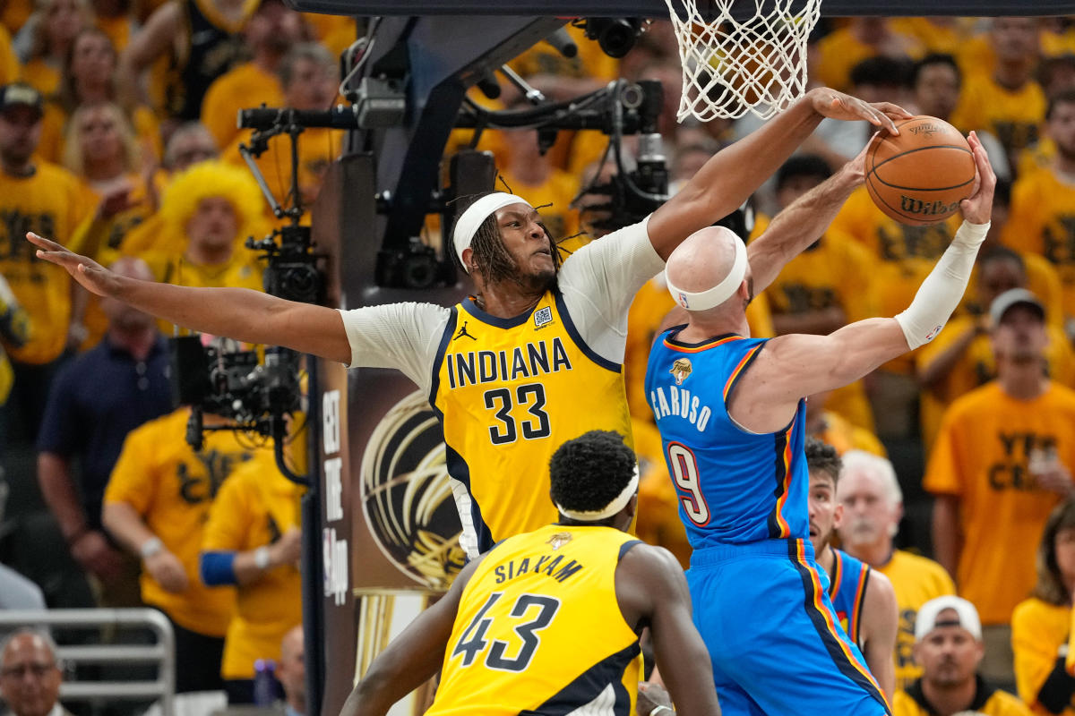 Bucks' Myles Turner Claims to be 'Evolving' His Game - Athlon Sports