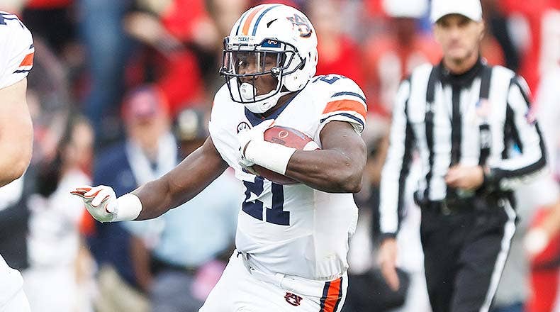 Former Auburn Star Kerryon Johnson Throws Shade on Program