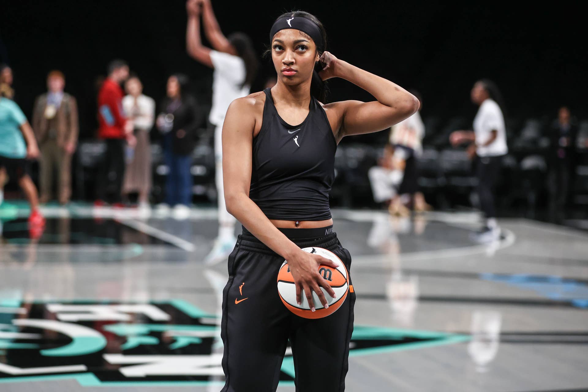 Angel Reese Trending For Pregame Outfit Before Sky-Dream - Athlon Sports