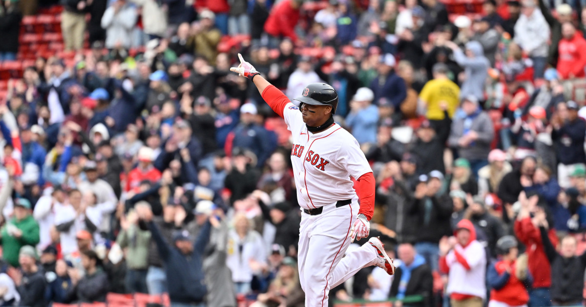 Cubs Trade Idea Sends $313M Red Sox All-Star Slugger to Chicago