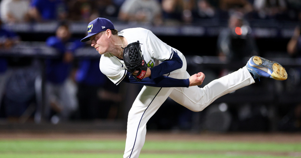 MLB Insiders Identify Three Relievers Cubs Should Target to Fortify Bullpen - Athlon Sports