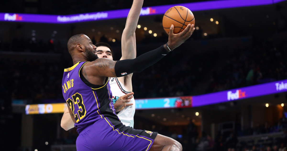 How LeBron James Redefined the Small Forward Position - Athlon Sports