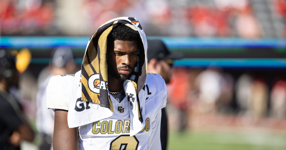 Former NFL QB has shocking comparison for Shedeur Sanders - Athlon Sports