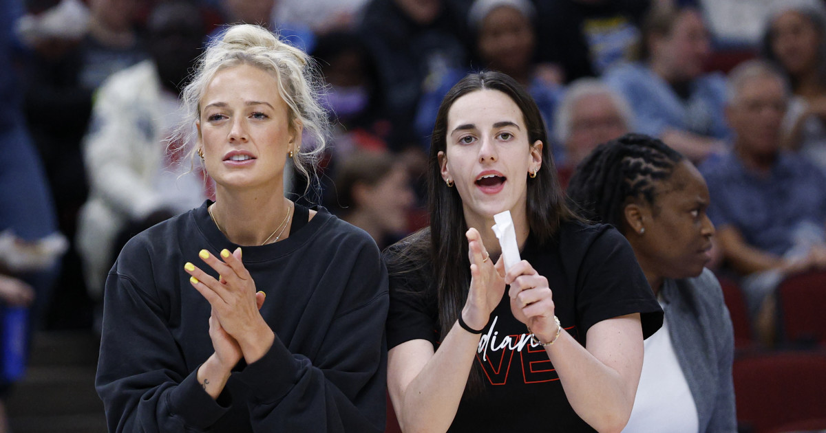Fever Coach Fails to Hold Back Caitlin Clark, Sophie Cunningham