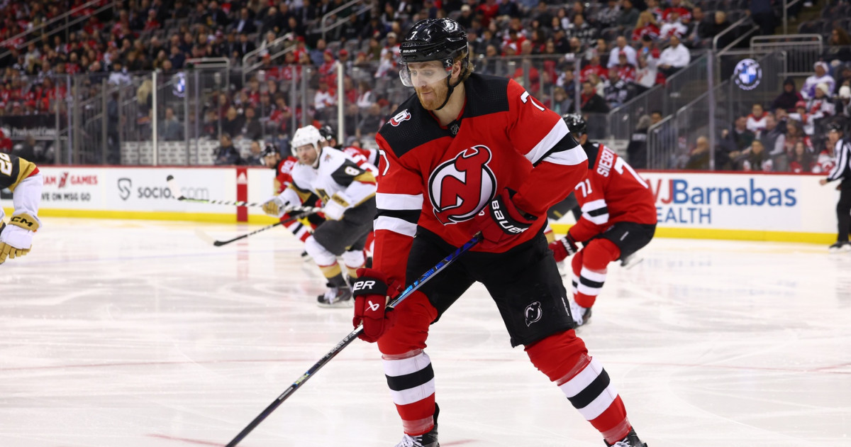 Devils' Dougie Hamilton Trade Rumors Given New Life - Athlon Sports