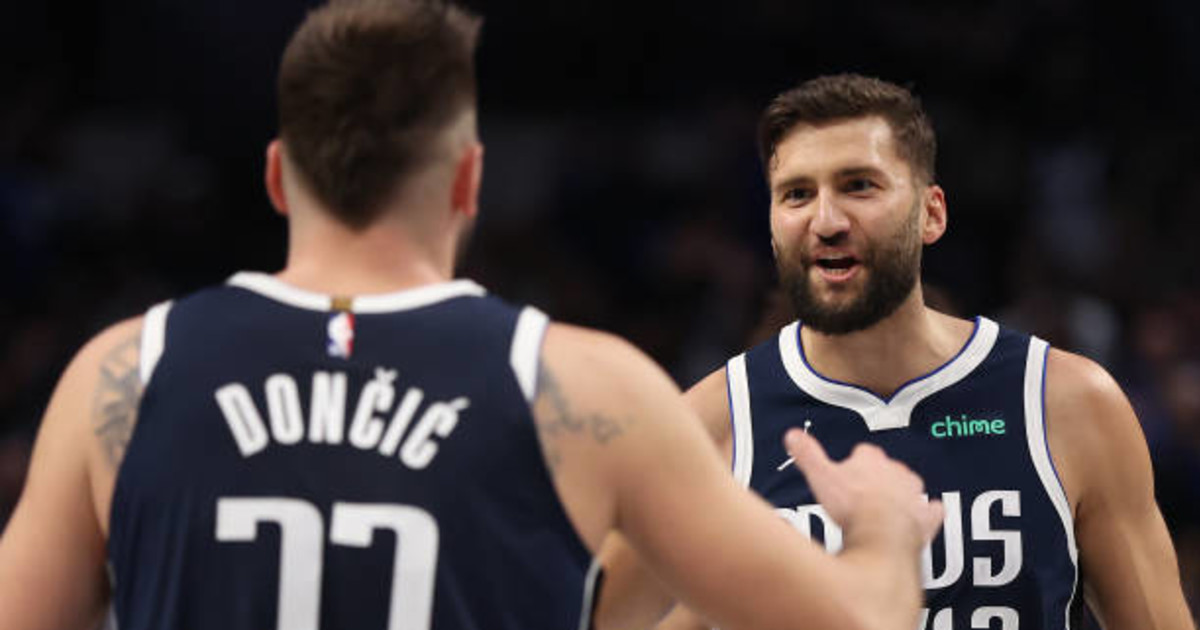 Lakers’ Maxi Kleber Mentioned In Major Trade Talk As Mavs Ex Nearly On The Move Again - Athlon Sports