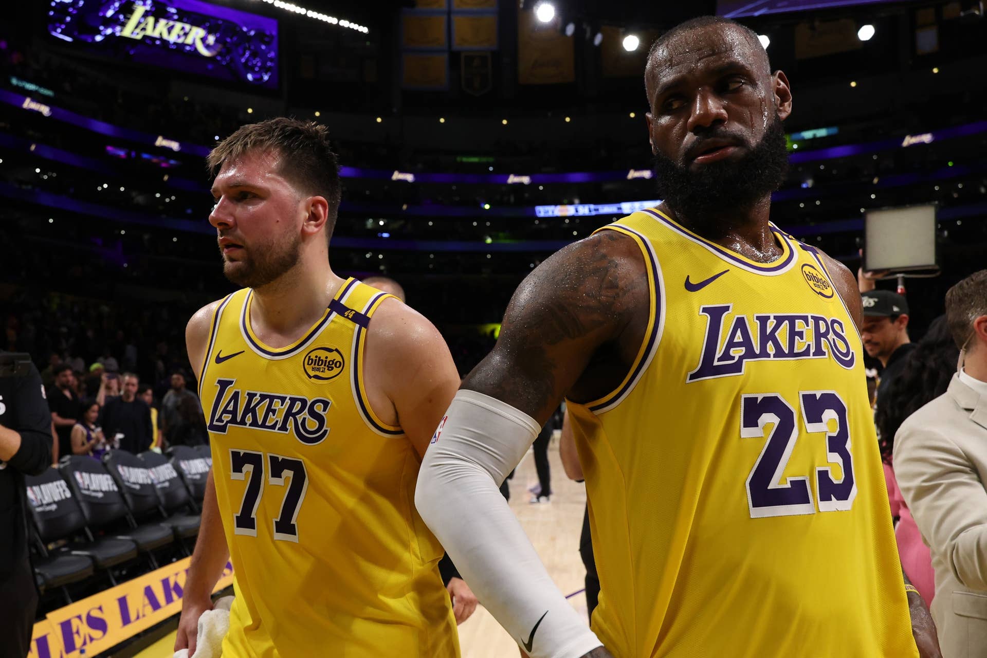 Luka Doncic reagiert auf die Entwicklung um LeBron James am Montag