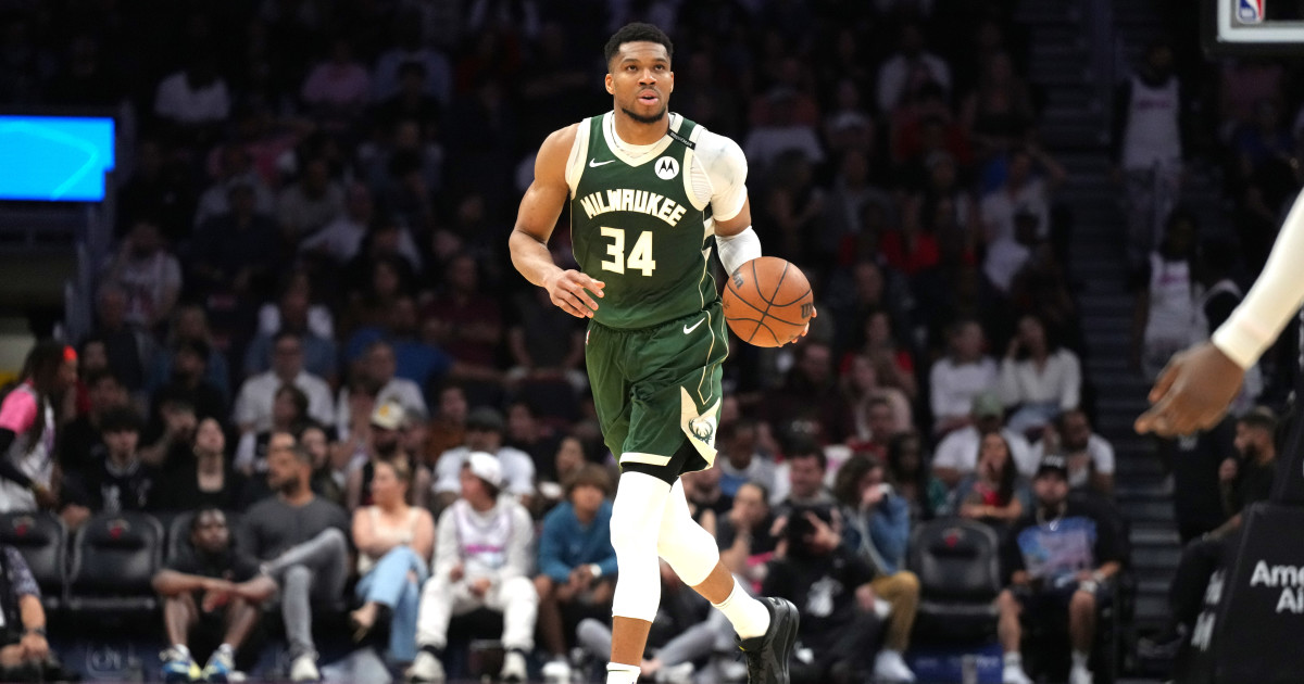 Giannis Antetokounmpo ‘Questioning’ the Bucks’ Title Hopes With Current Roster: Insider - Athlon Sports