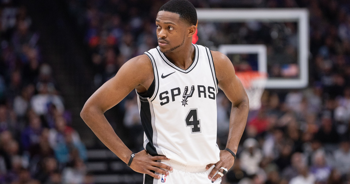 De’Aaron Fox Extension Points Out Ugly Reality for San Antonio Spurs Fans - Athlon Sports