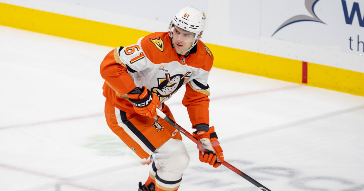 Bold Cutter Gauthier Prediction Should Have Ducks Fans Buzzing - Athlon Sports