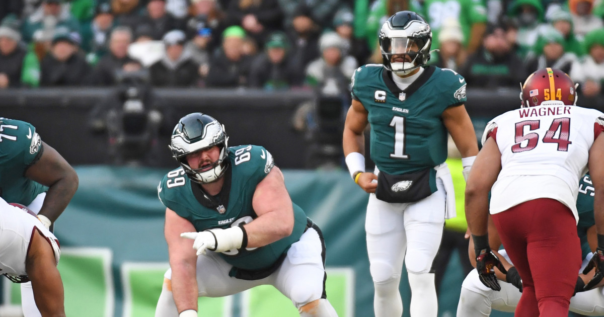 Eagles Pro Bowler Carted off Field With Concerning Injury on Sunday - Athlon Sports