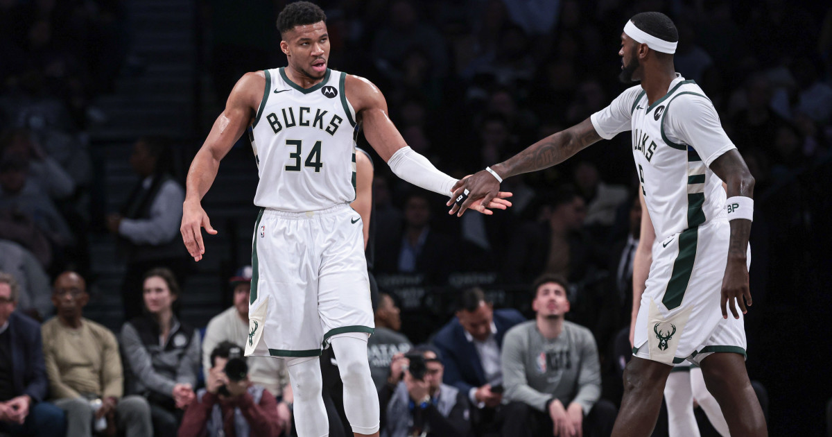 Bucks Forward Shuts Down Giannis Antetokounmpo Trade Rumors - Athlon Sports