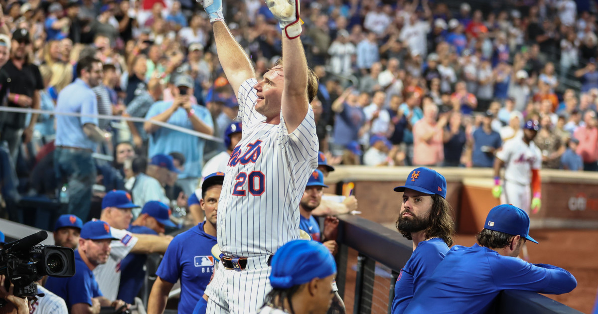 Pete Alonso’s Instant Reaction to Making Mets History Against Braves Goes Viral - Athlon Sports