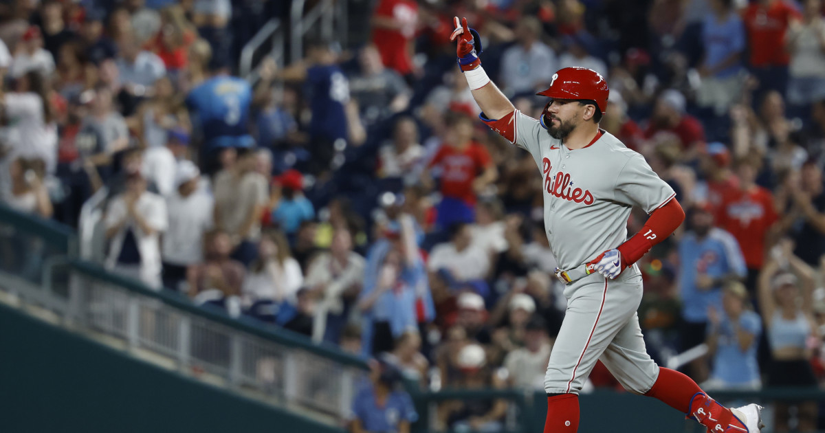 Kyle Schwarber Receives Stunning Treatment From MLB Fans in Visiting Ballpark - Athlon Sports