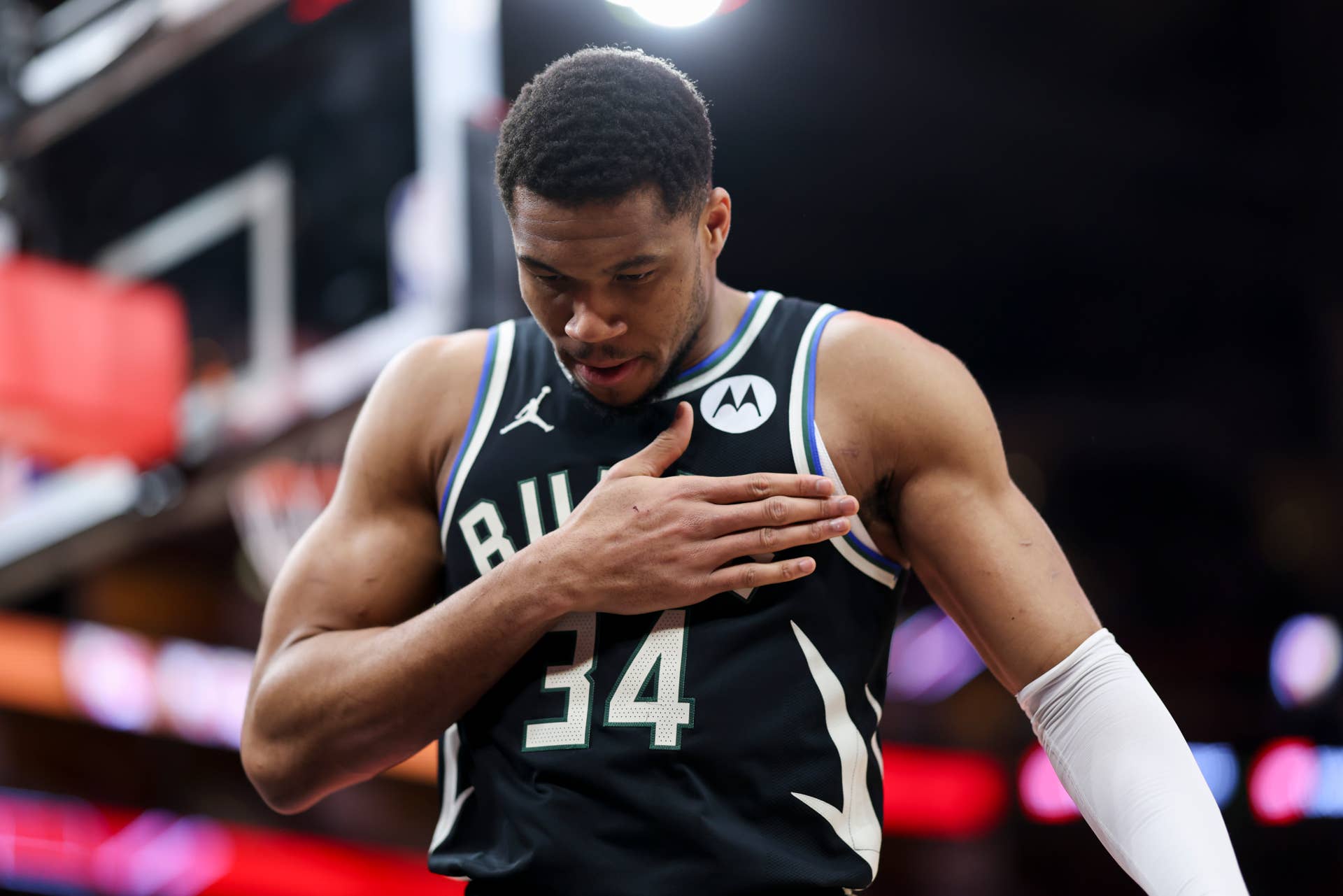 Final Injury Report for Kings-Bucks, Will Malik Monk, Giannis ...