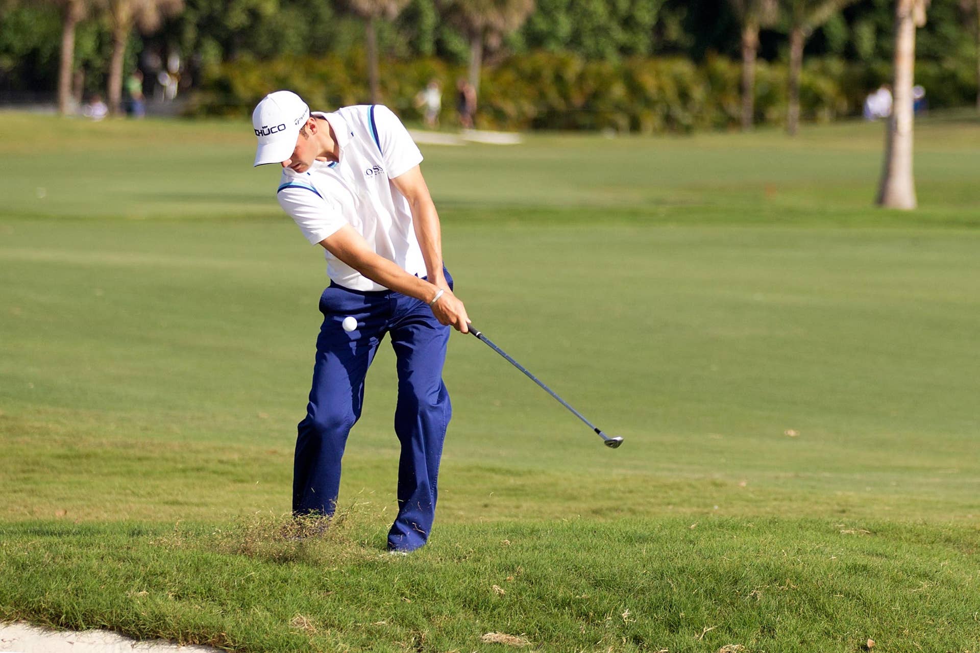 Former PGA Pro Gives 3 Crucial Keys When Learning to Hit a Flop Shot ...