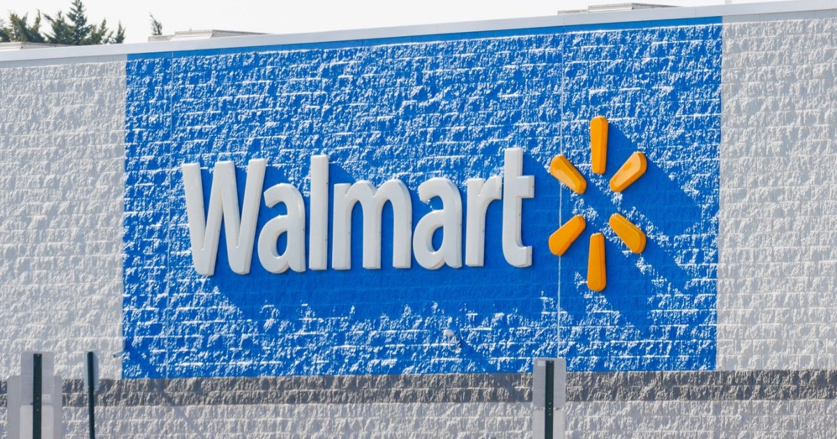 Walmart’s $32 Dearfoams Slippers Are Now Just $9 — Over 70% Off