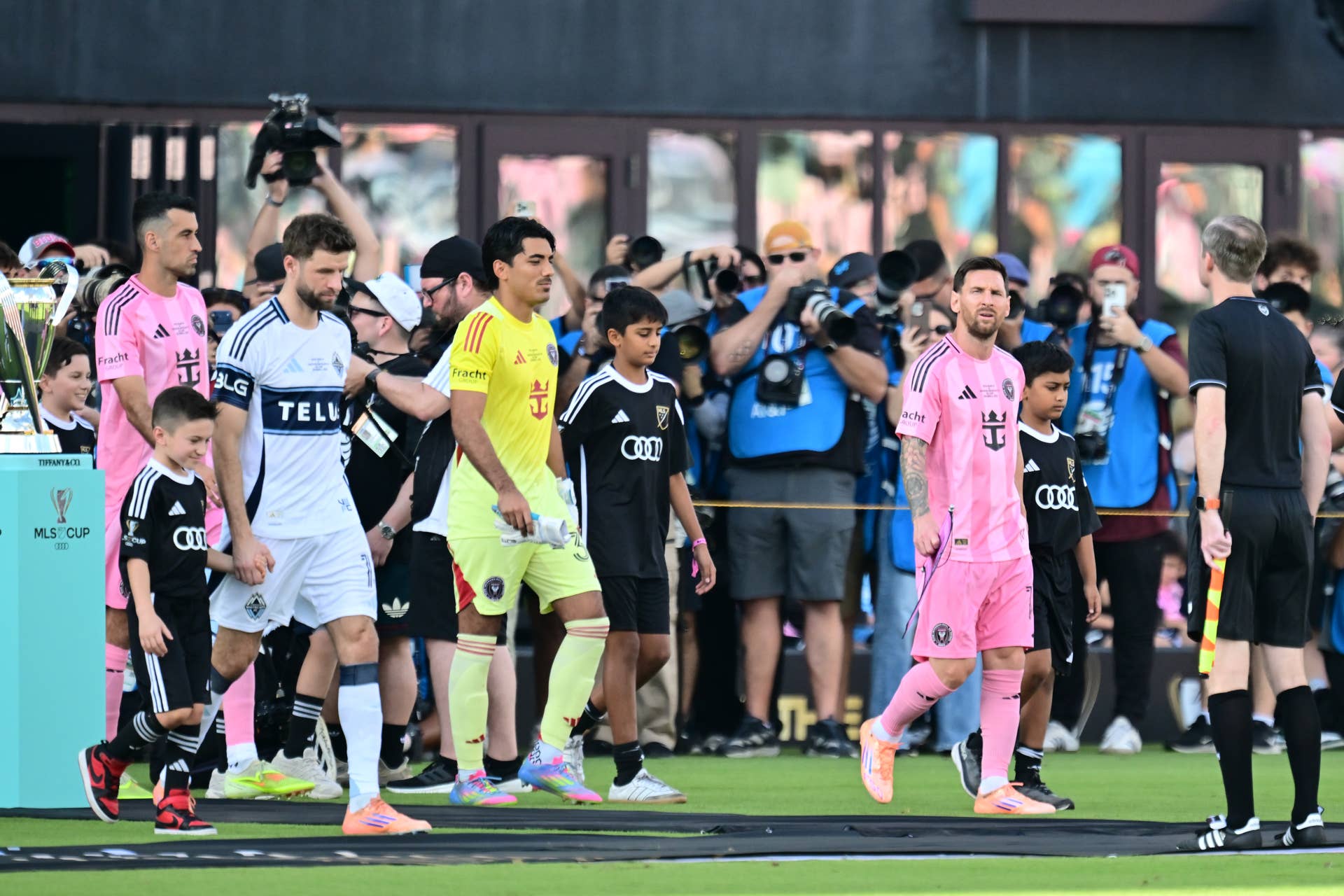 Thomas Muller Breaks Silence After Losing to Messi & Inter Miami