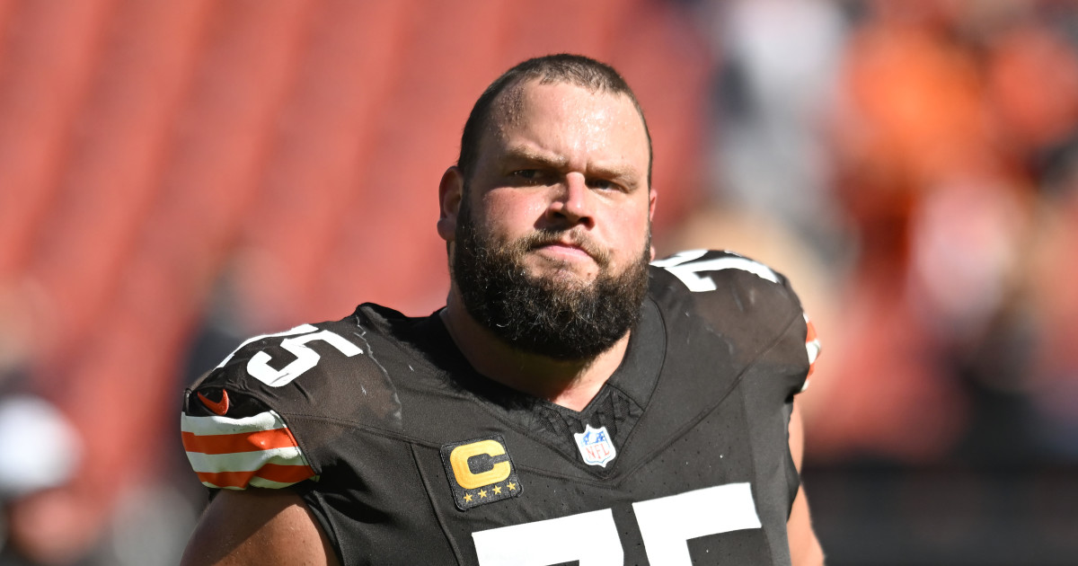 Joel Bitonio Reacts to Fan Disappointment Over Browns' Draft Tumble - Athlon Sports