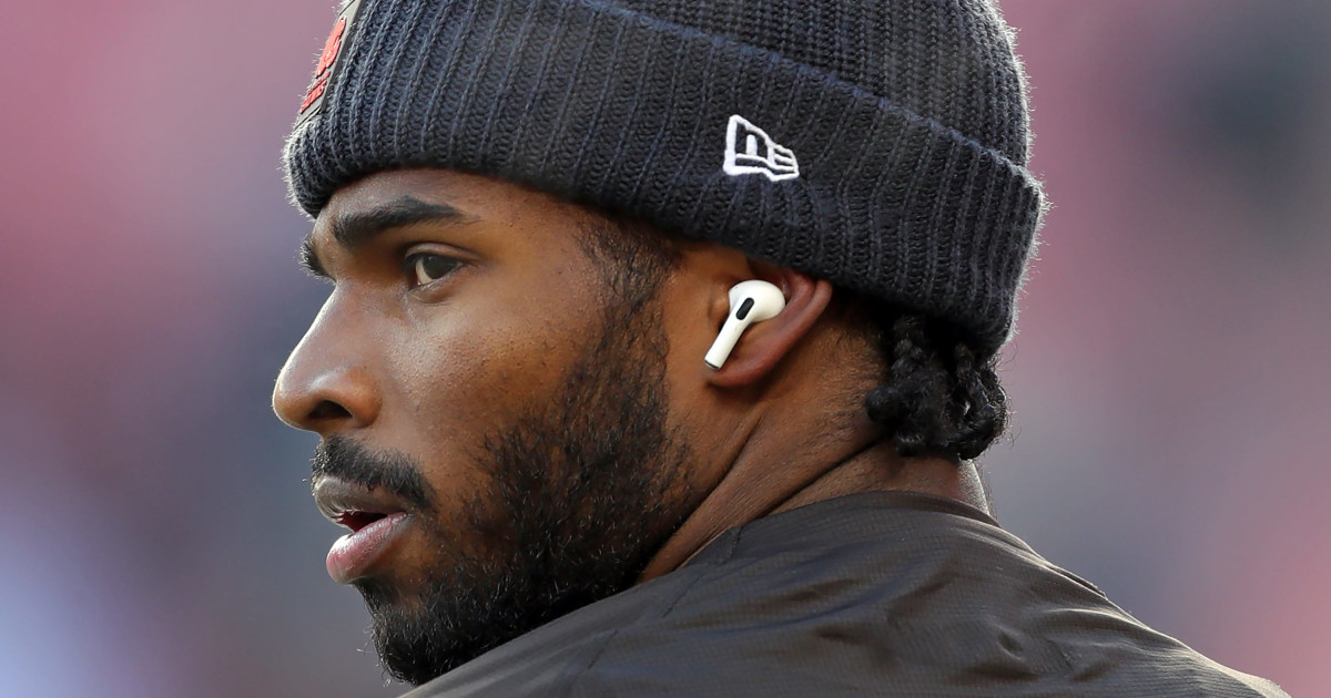 Browns QB Shedeur Sanders Makes Special Request to Fans After Home ...