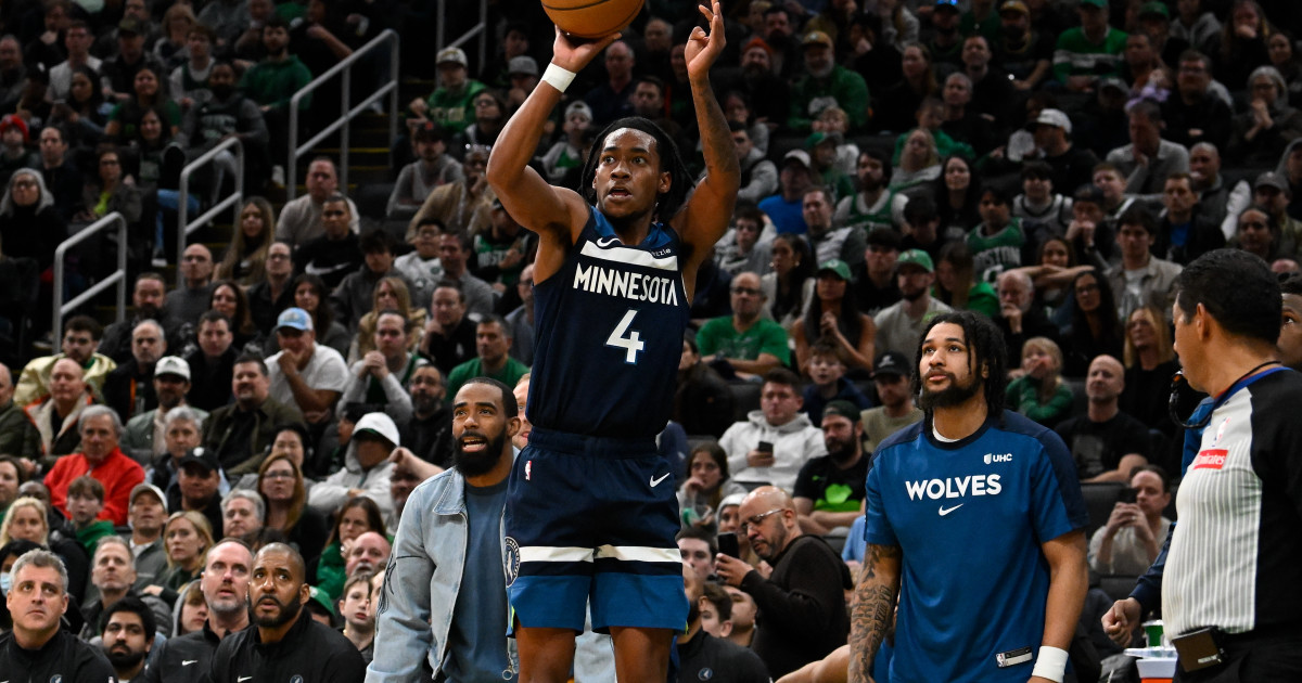 Rob Dillingham Sends Strong Message About His Mentality As An NBA Player - Athlon Sports