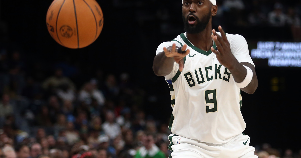 Bucks' General Manager Reveals the Reason For Re-Signing Bobby Portis - Athlon Sports