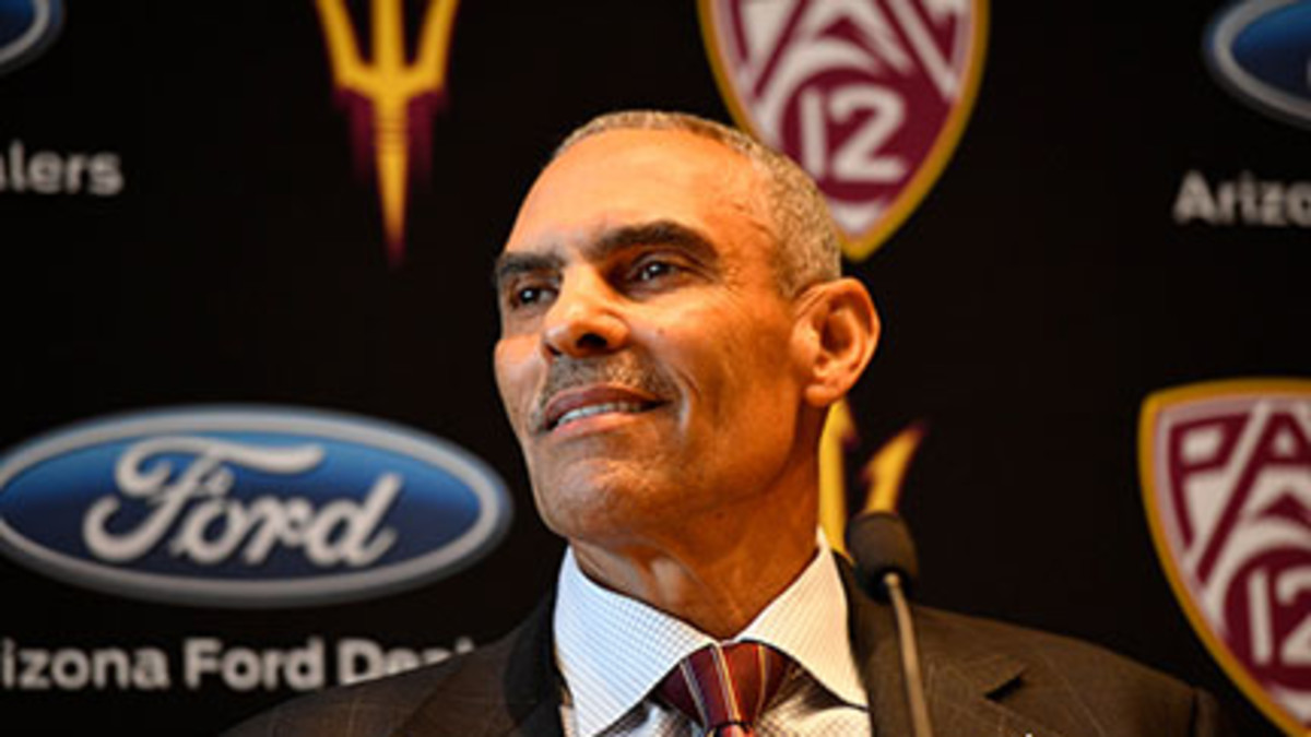 Ex NFL Coach Herm Edwards Predicts Cleveland Browns QB Outcome - Athlon  Sports