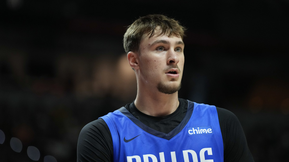 Cooper Flagg Injury Announced After Mavericks Game - Athlon Sports