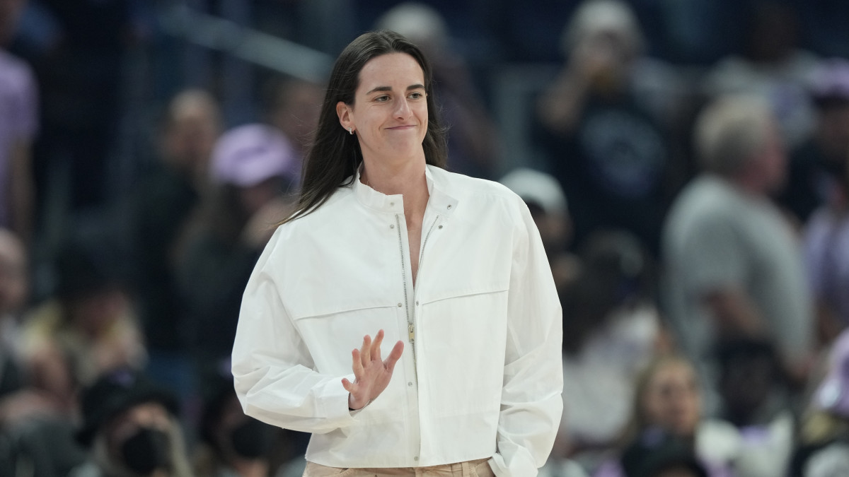 Caitlin Clark Rocks Unreleased Travis Scott Shoes During Indiana Fever Game  - Athlon Sports