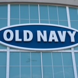 Old Navy’s $50 Sherpa Pullovers Just Dropped to $12