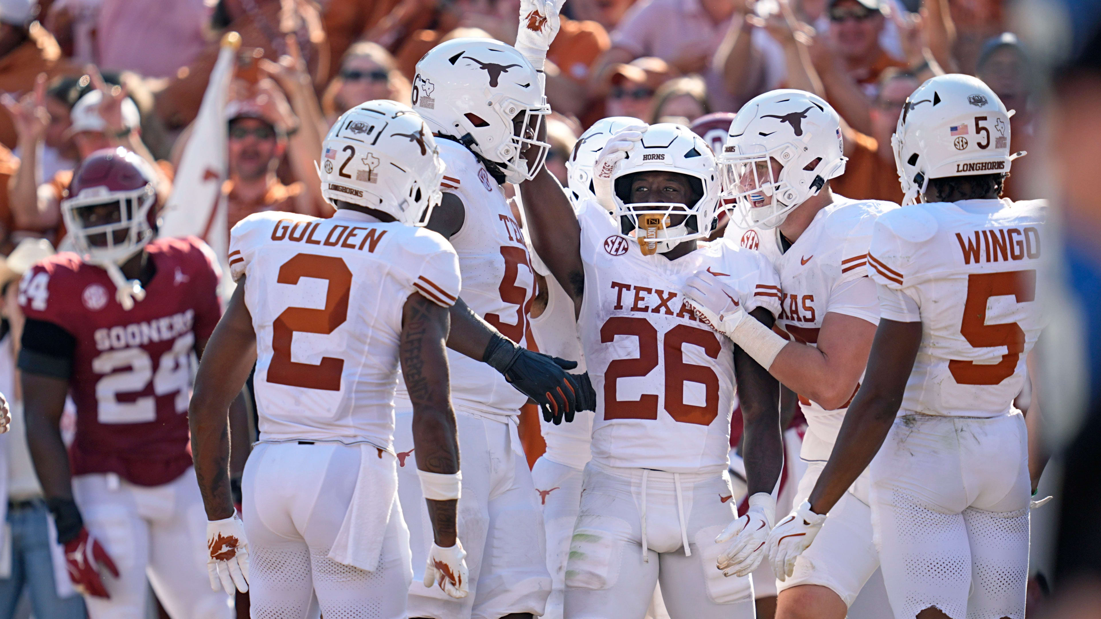 Texas Longhorns RB Quintrevion Wisner against the Oklahoma Sooners.