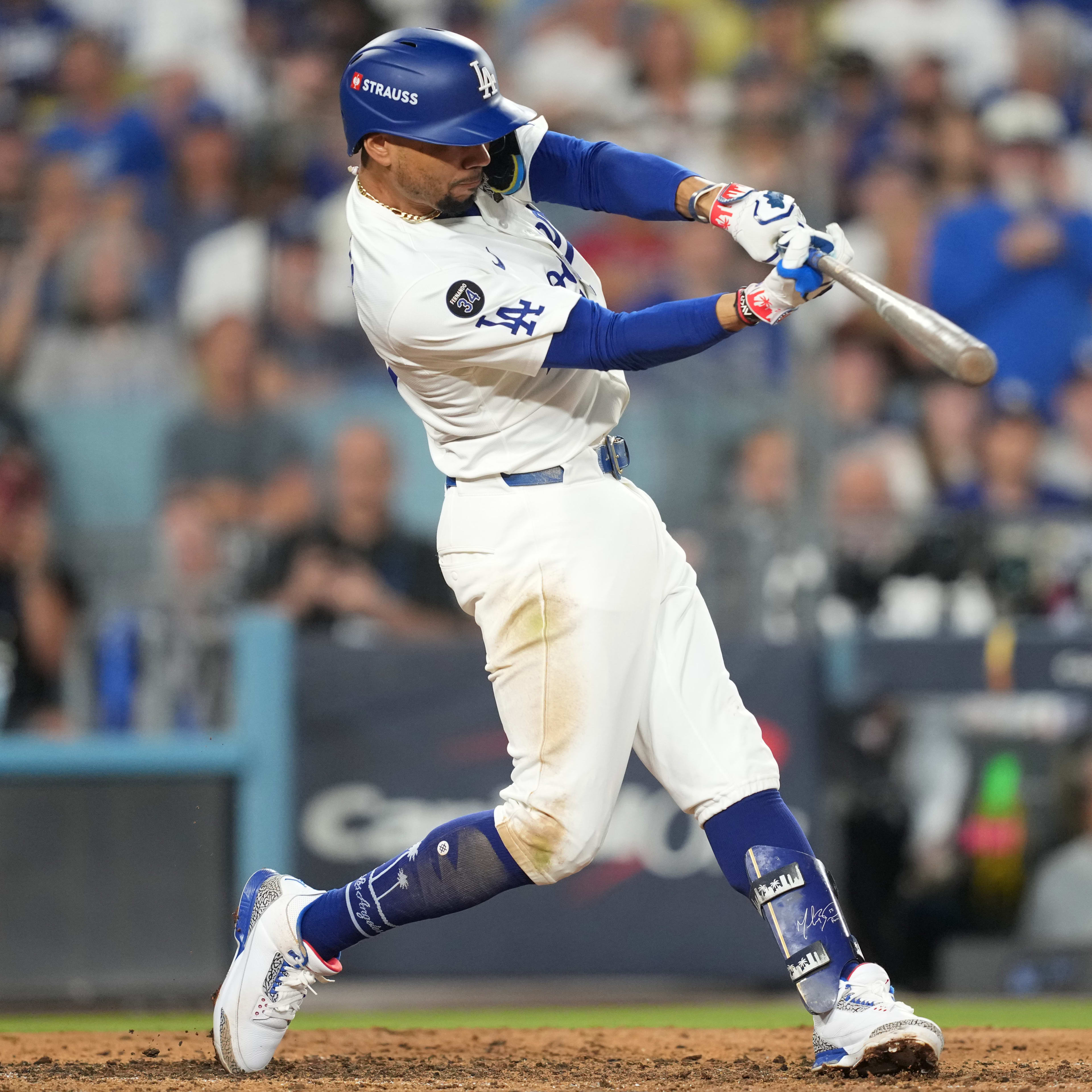 Mookie Betts vs C.J. Abrams: Dodgers Reliability or Speed Demon Breakout - Who Wins Your 2026 Shortstop Draft?