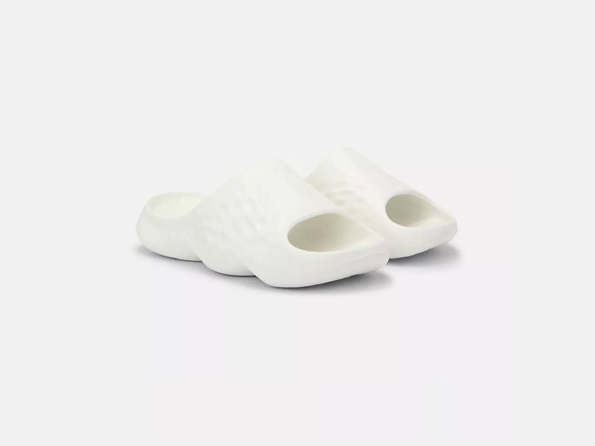 $45 New Balance Fresh Foam Slides Are Just $20 — Hurry  display picture 3
