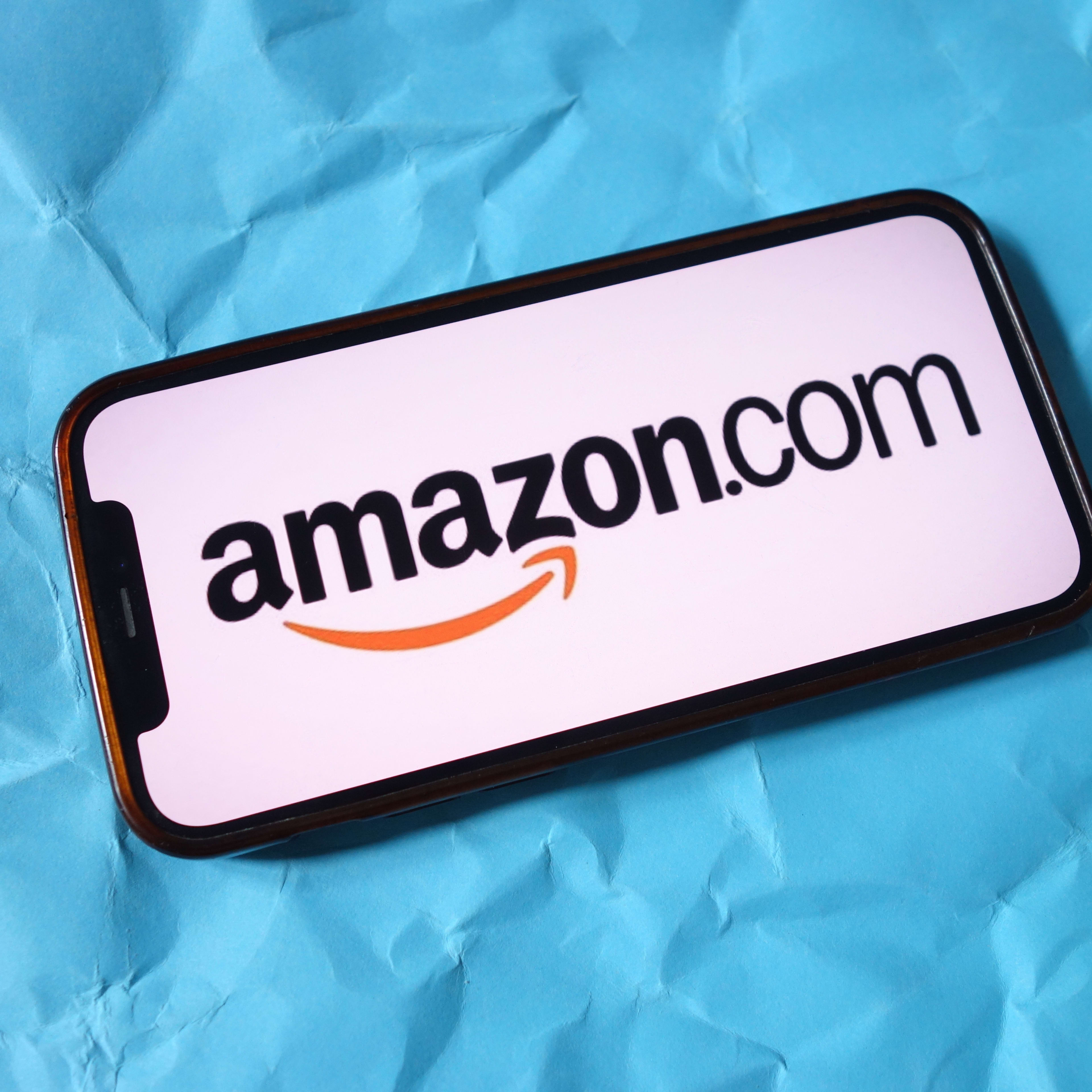 Amazon’s 'Soft and Cozy' $24 Hanes Fleece Joggers Are Now Just $7 — 71% Off