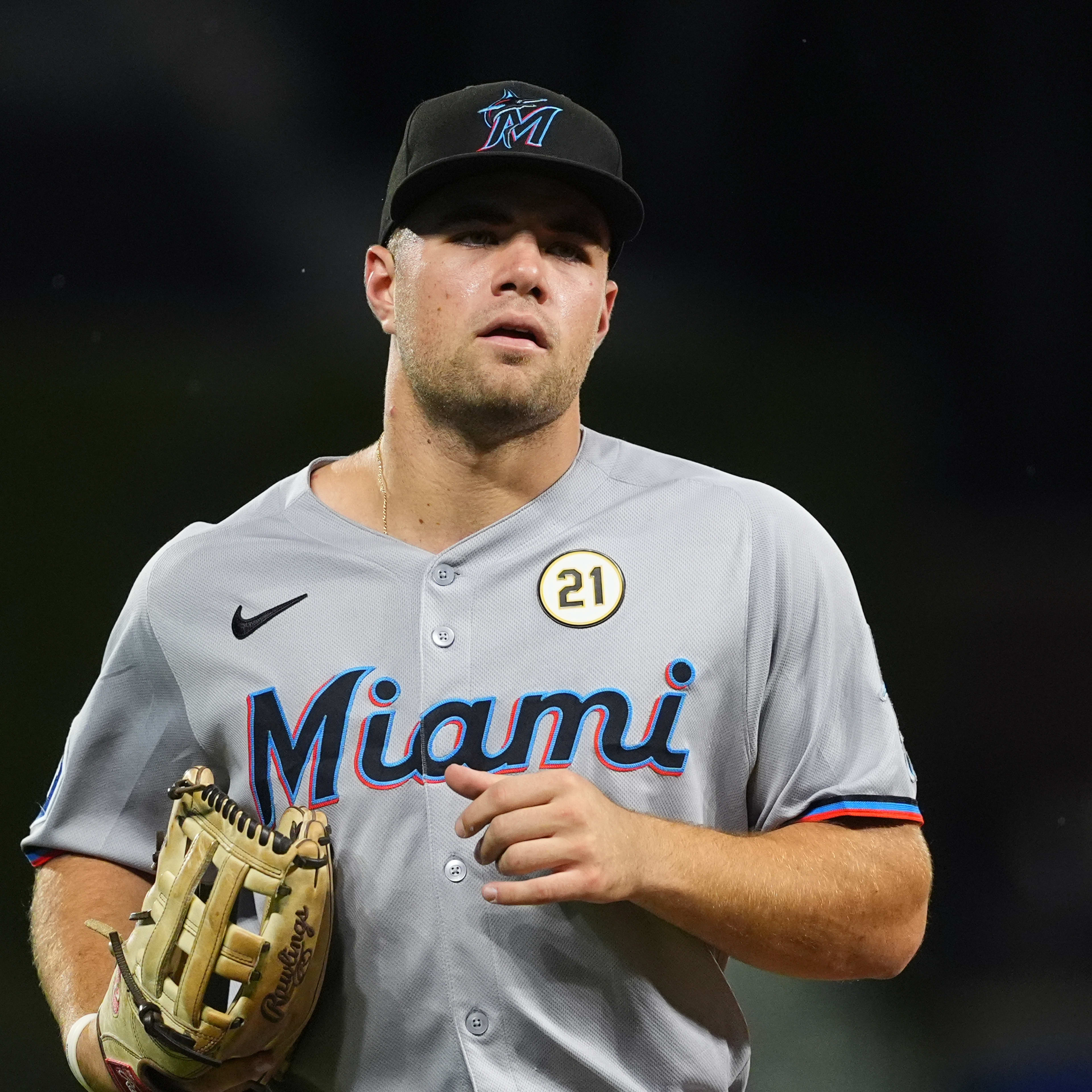 Shohei Ohtani Rookie Card: Values & Tips - Athlon Sports