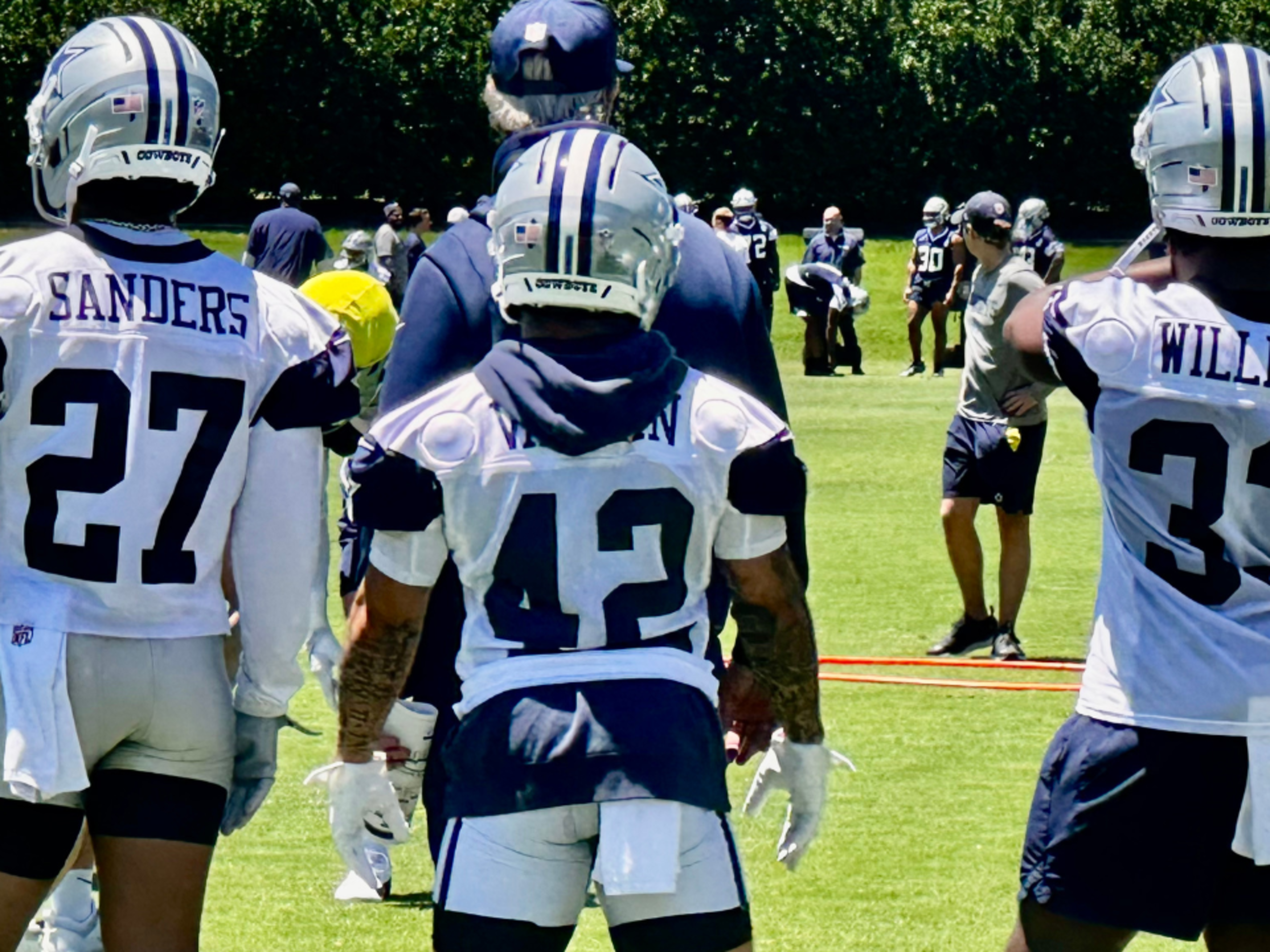 Who's The 'Stud'? Cowboys' Run Game Pecking Order Still A Work In Progress  - Athlon Sports