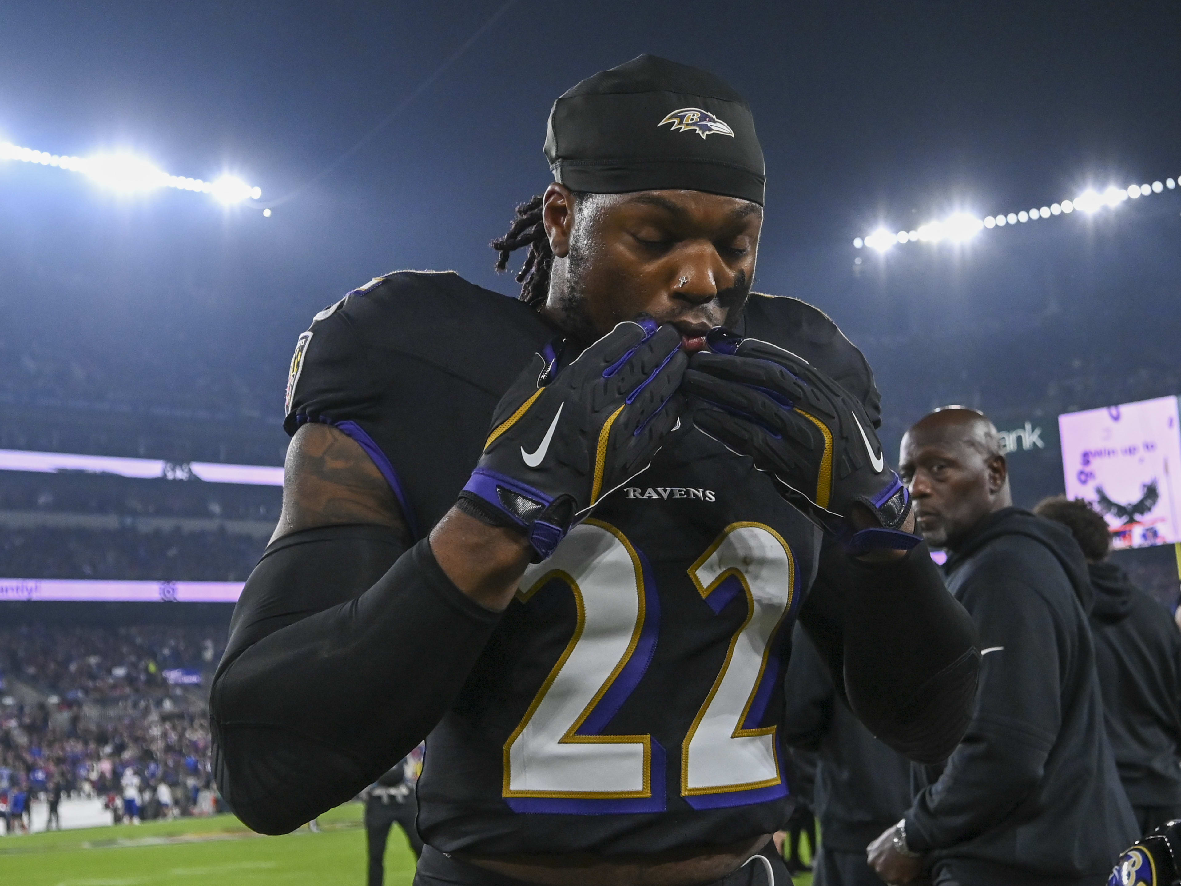 Lamar Jackson Reveals 4-Word Message to Derrick Henry After Brutal Mistake.D