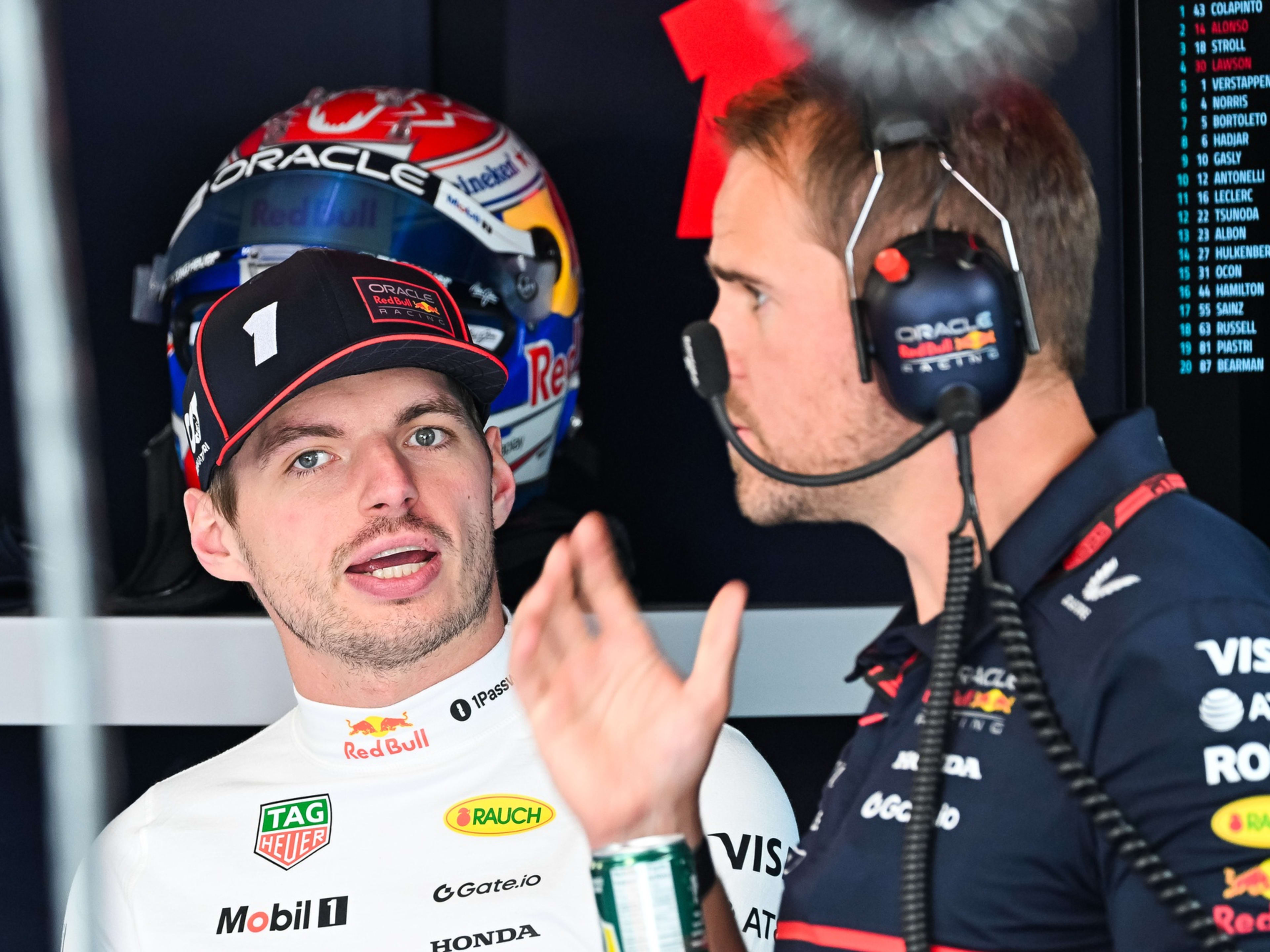 Max Verstappen Leaves Kelly Piquet Screaming With Viral Golf Cart Stunt -  Athlon Sports