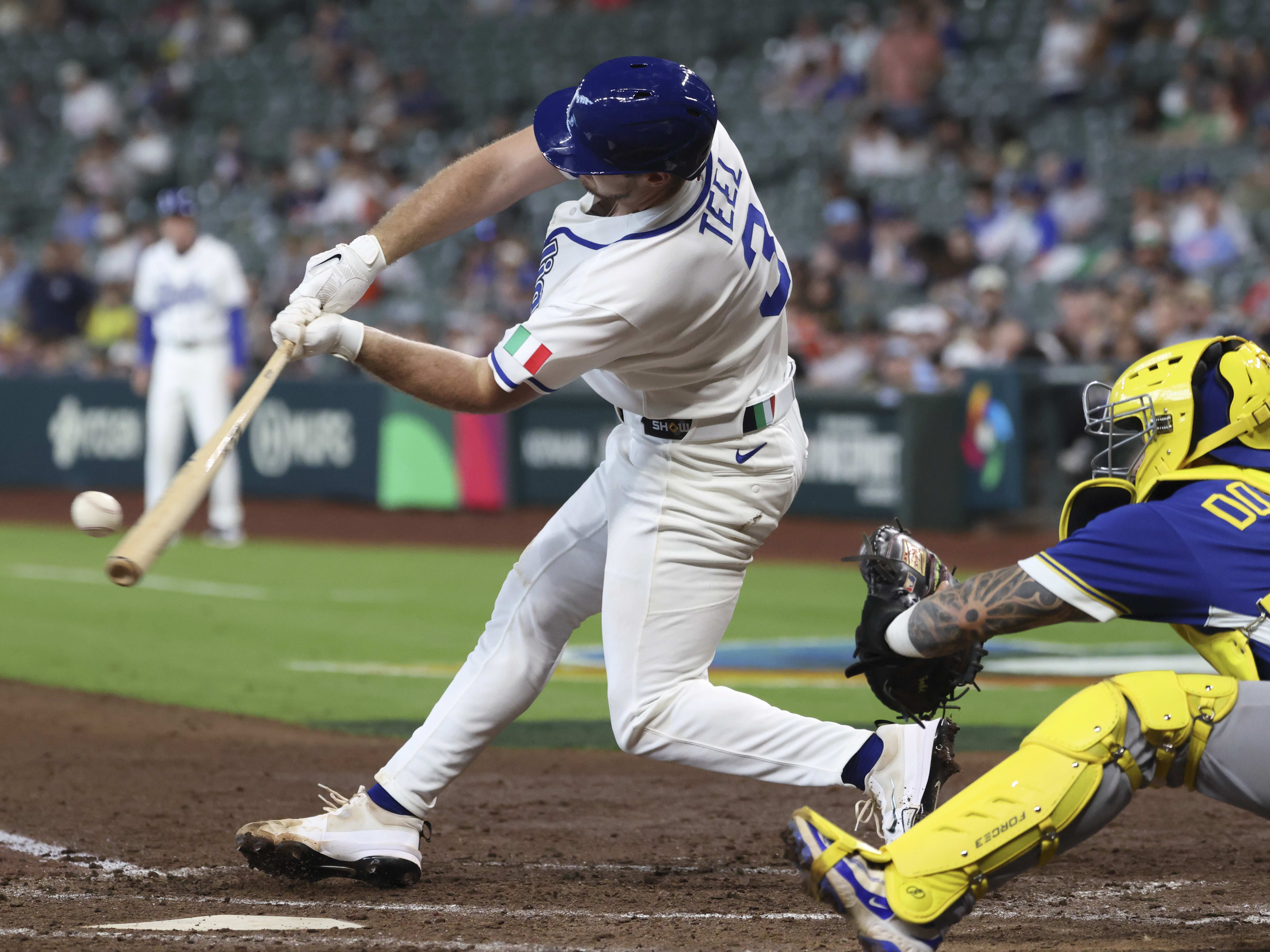 White Sox Catcher Suffers Injury During USA-Italy World Baseball Classic  Game - Athlon Sports