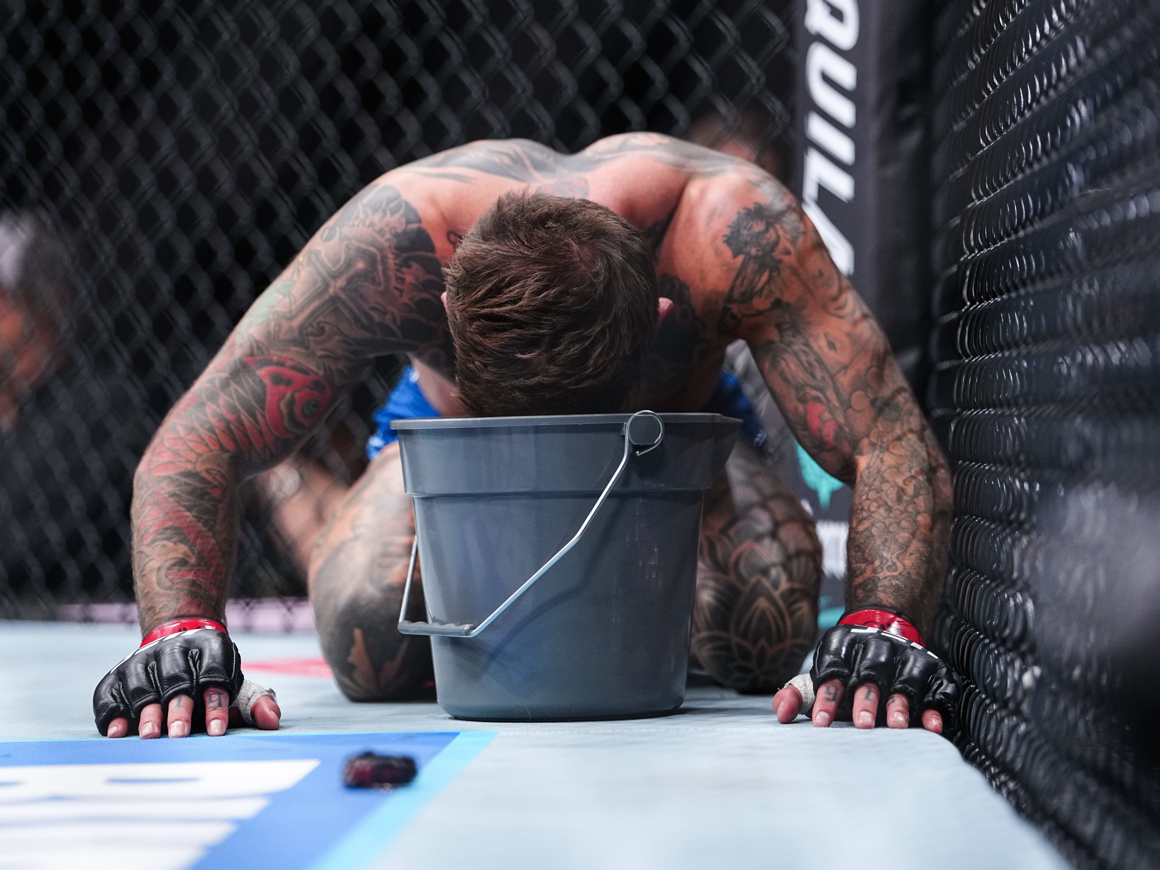 Polémica en UFC 326: Cody Garbrandt gana una pelea marcada por golpes ilegales Polémica en UFC 326: Cody Garbrandt gana una pelea marcada por golpes ilegales