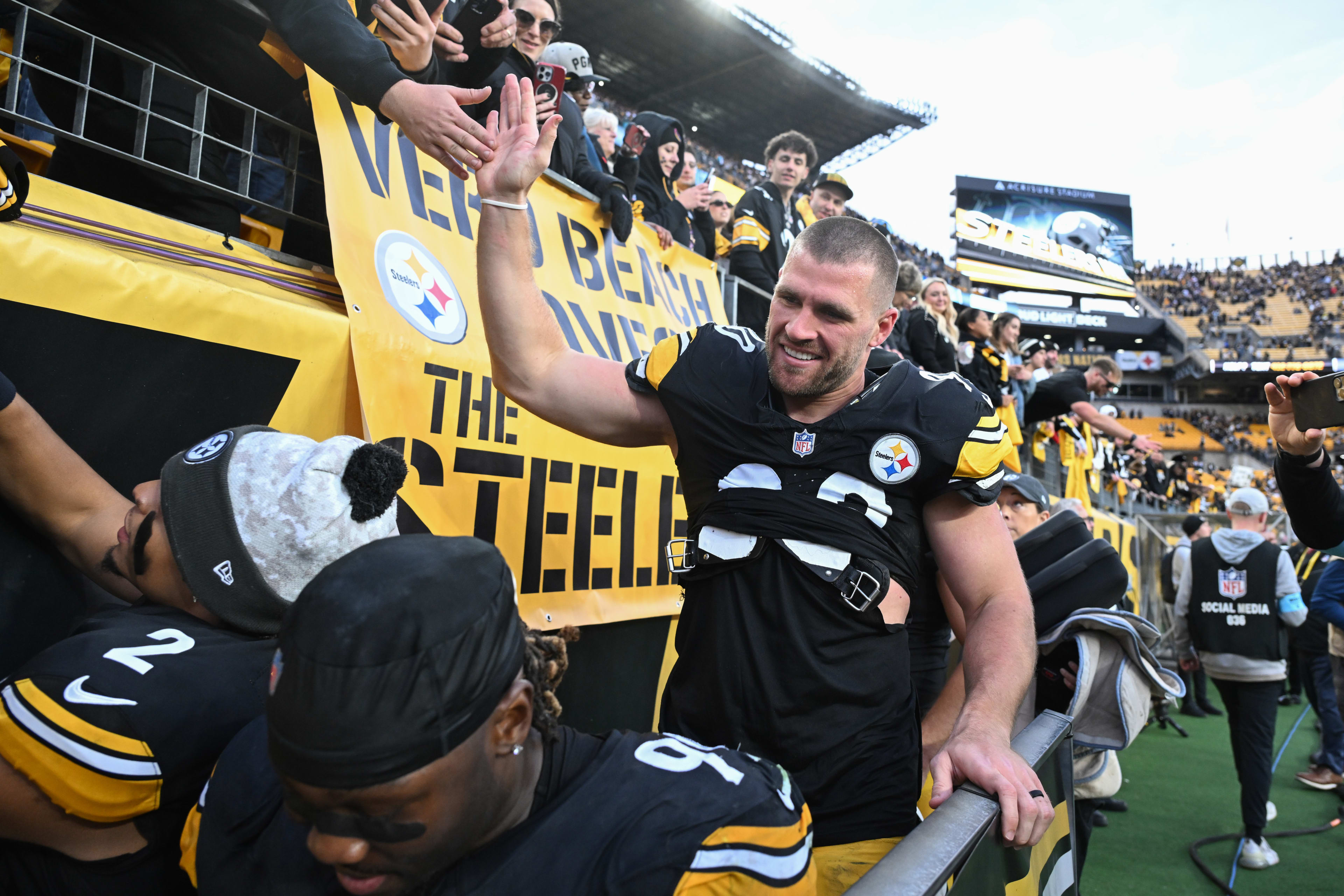 T.J. Watt's Cryptic Social Media Post Has Steelers Fans Worried - Athlon Sports