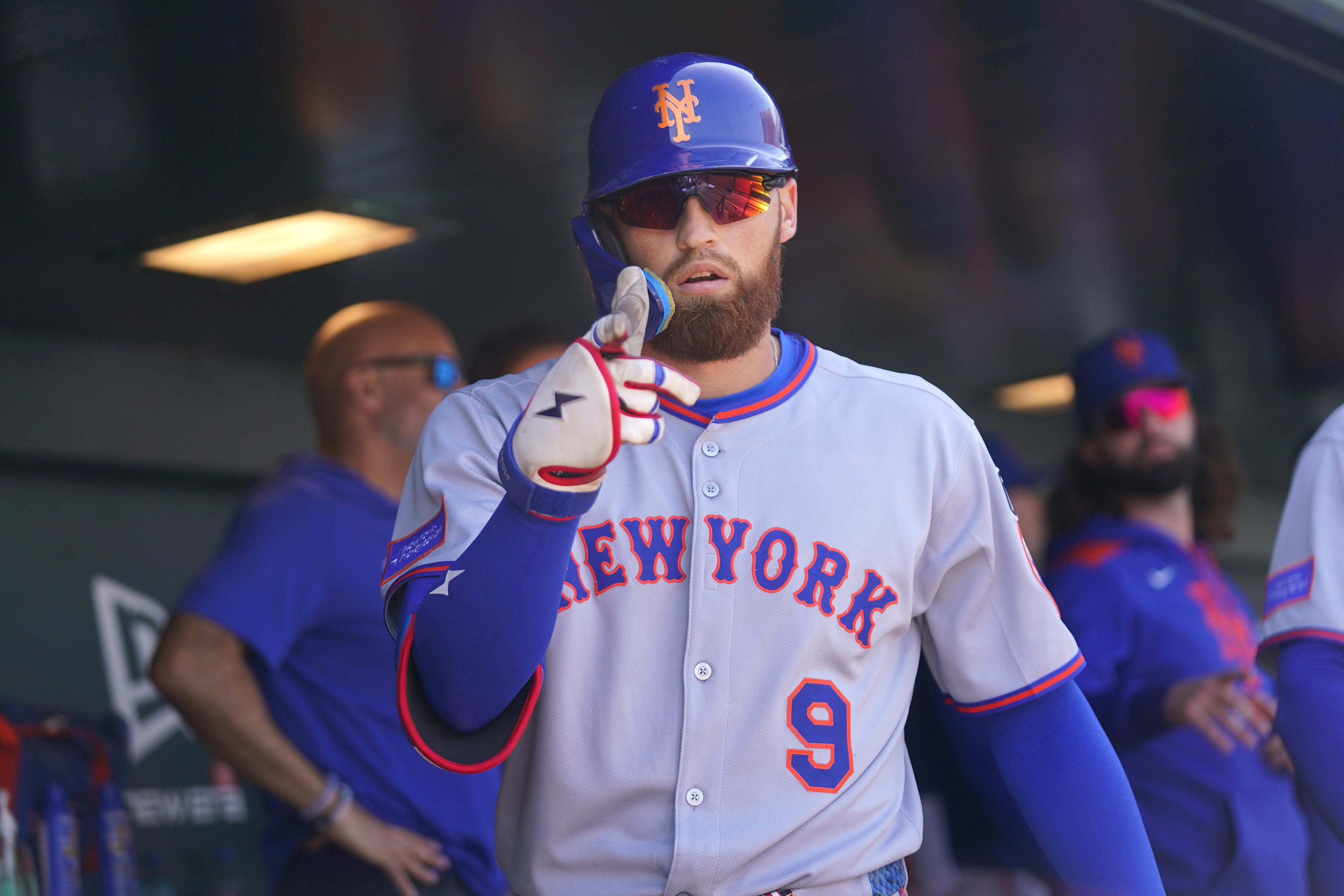 Texas Rangers left fielder Brandon Nimmo (9)