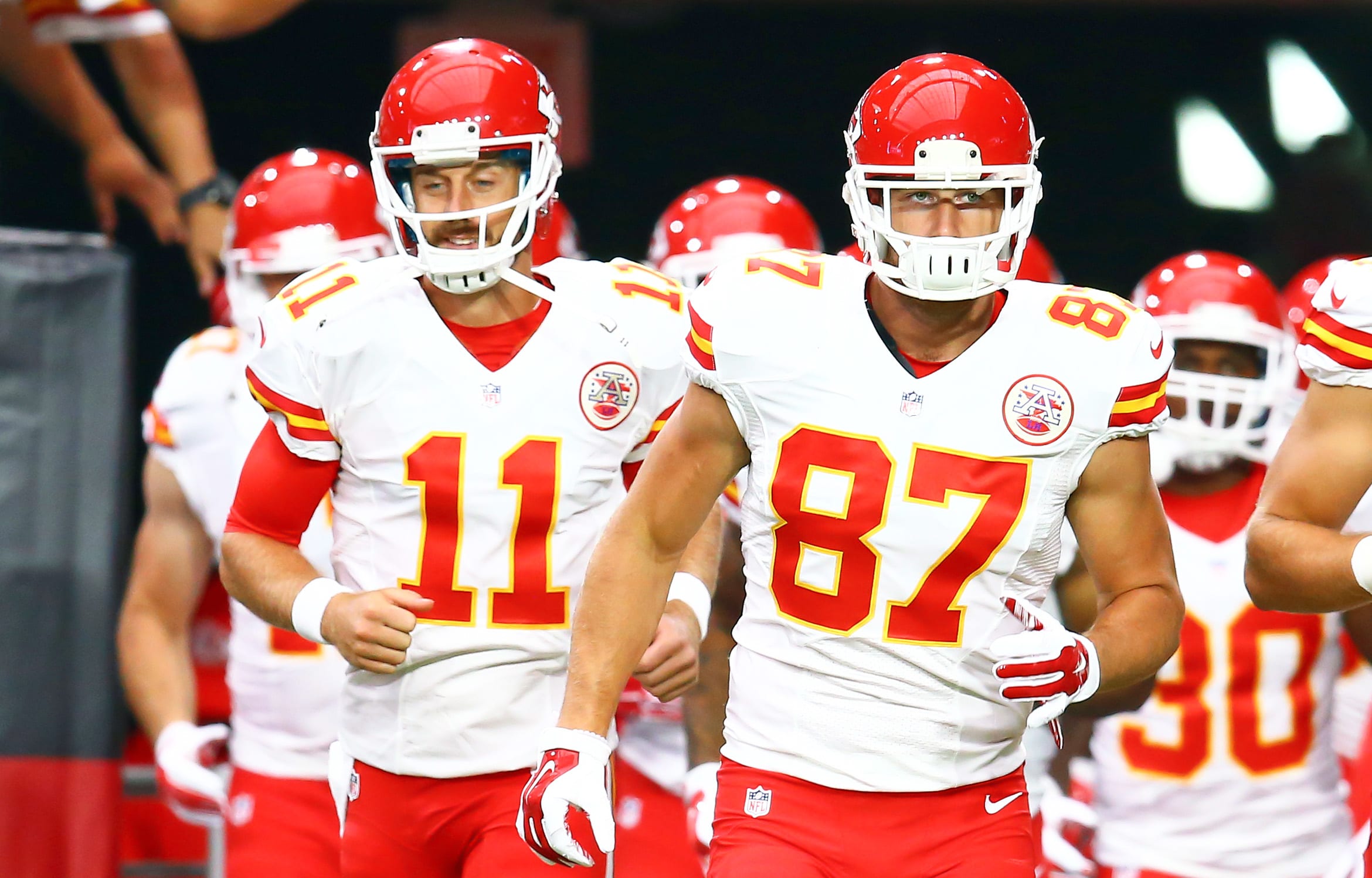 Kansas City Chiefs TE Travis Kelce (87) and QB Alex Smith (11) against the Arizona Cardinals during a preseason game.