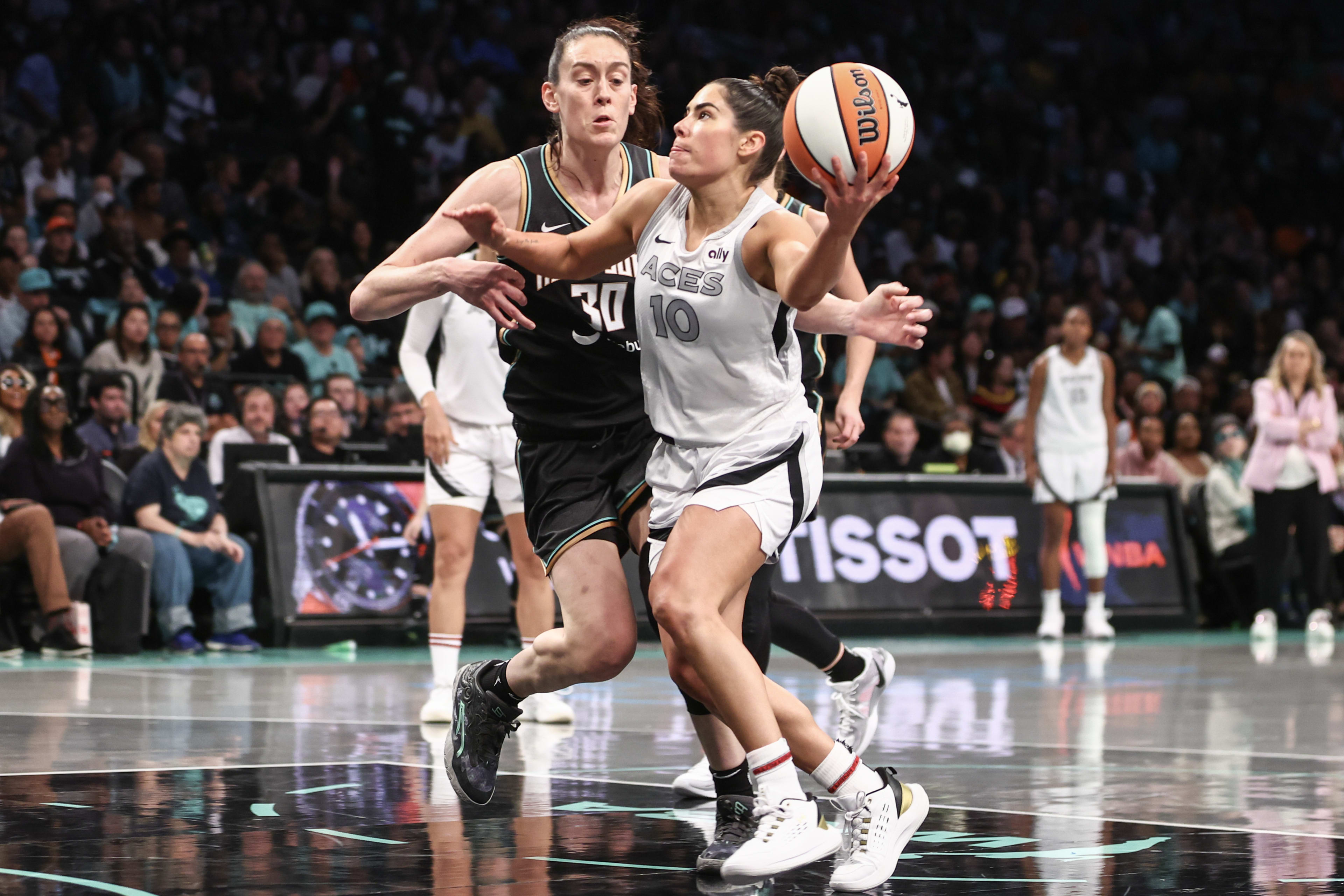 Kelsey Plum vs. Breanna Stewart.