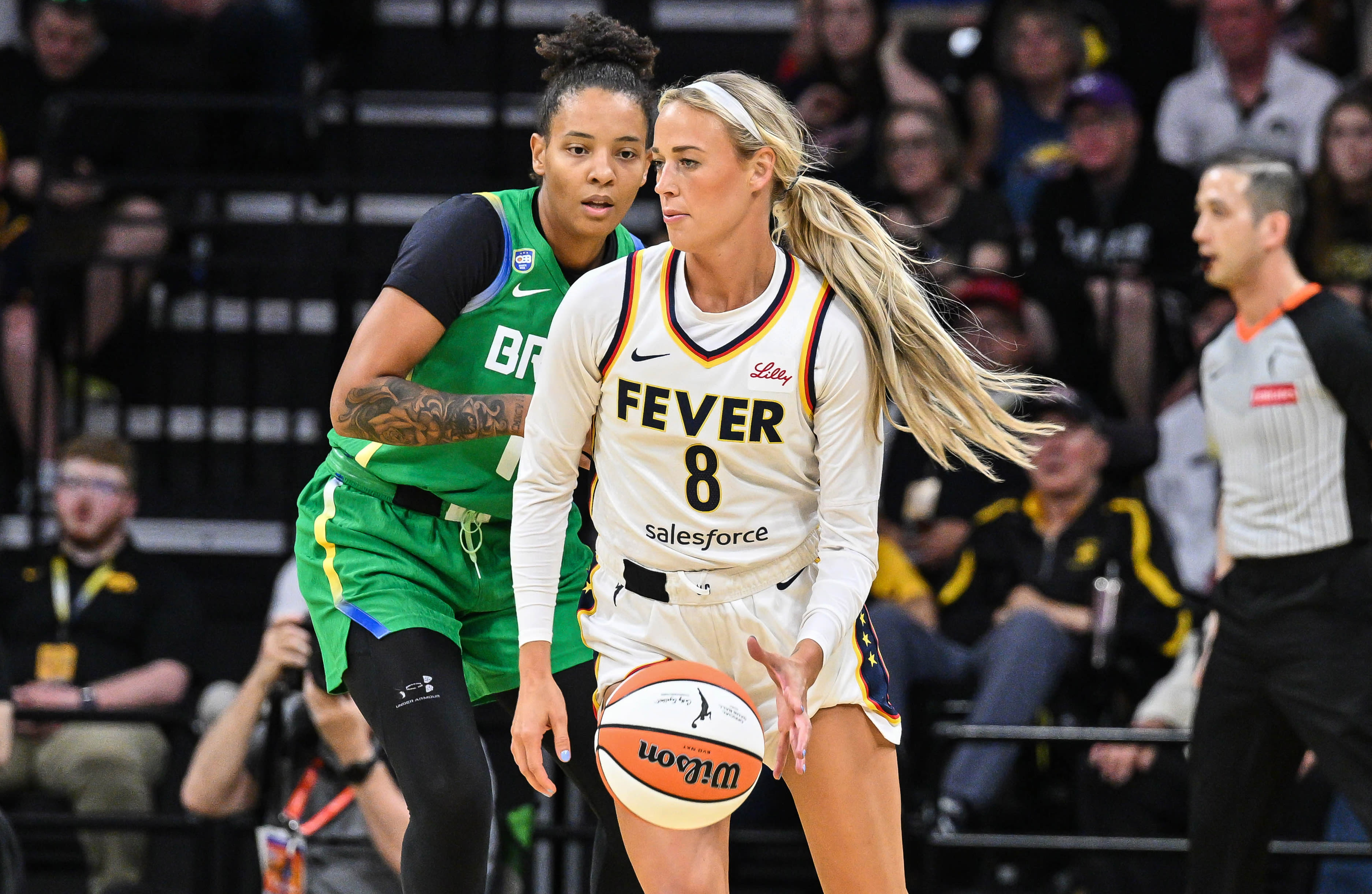 Basketball Player Under Armour Women's Basketball Wnba