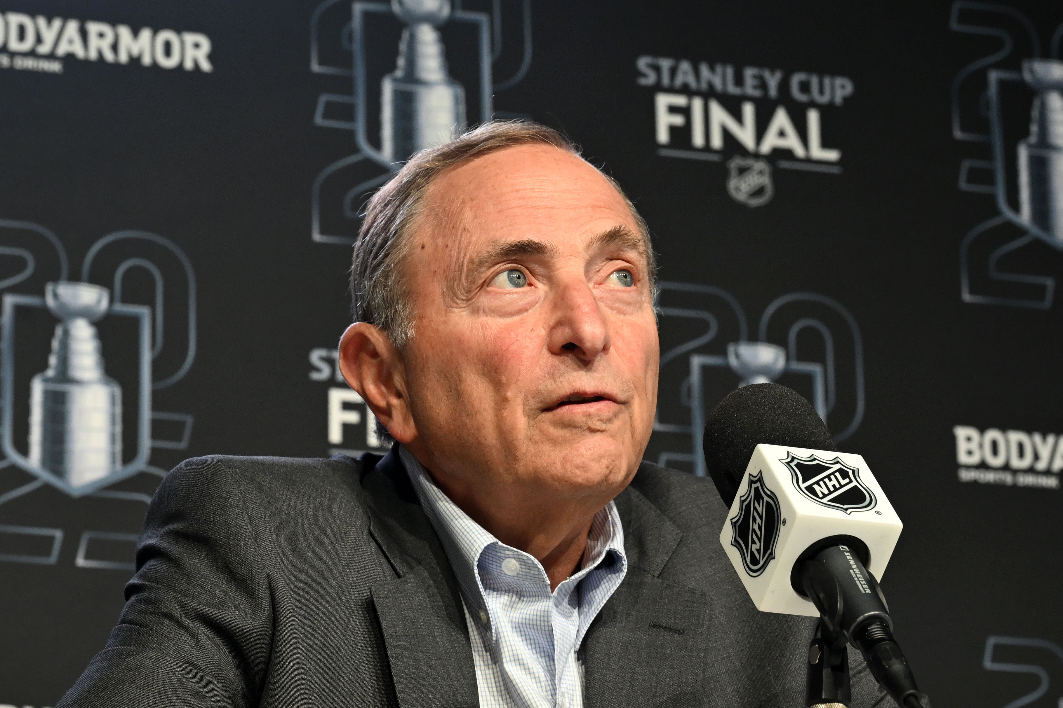 NHL Commissioner Gary Bettman Reacts to NBA Betting Scandal - Athlon Sports