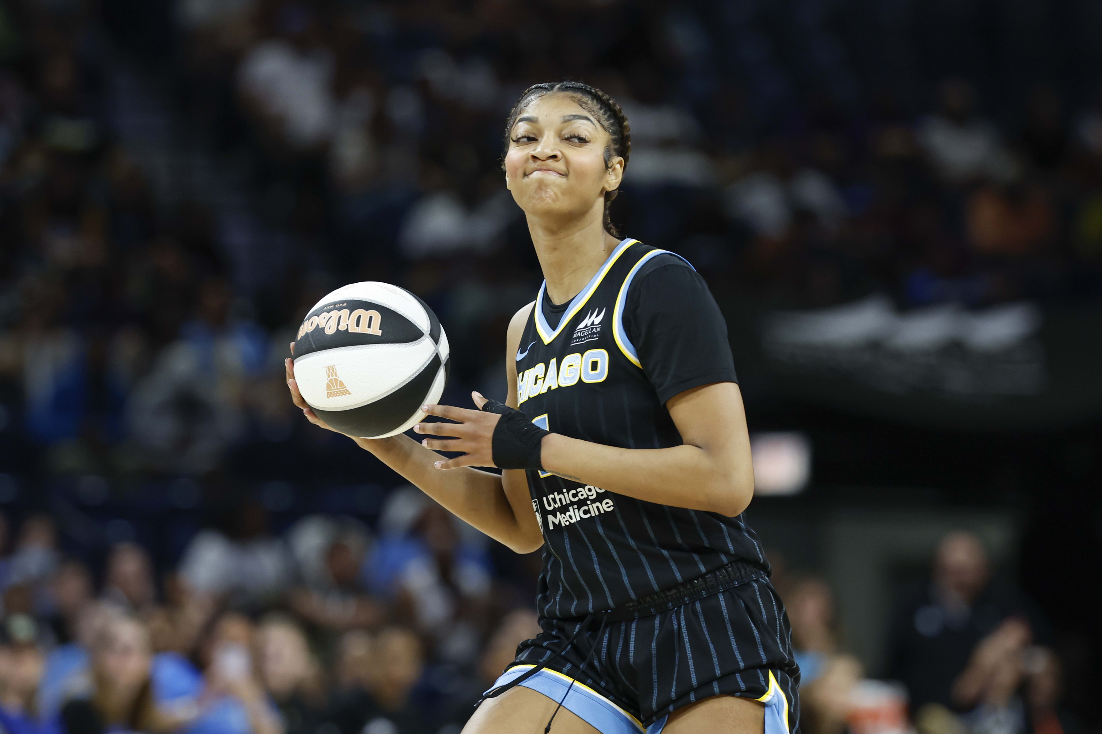 Fans Are Defending Angel Reese After Controversial Video Emerges - Athlon  Sports