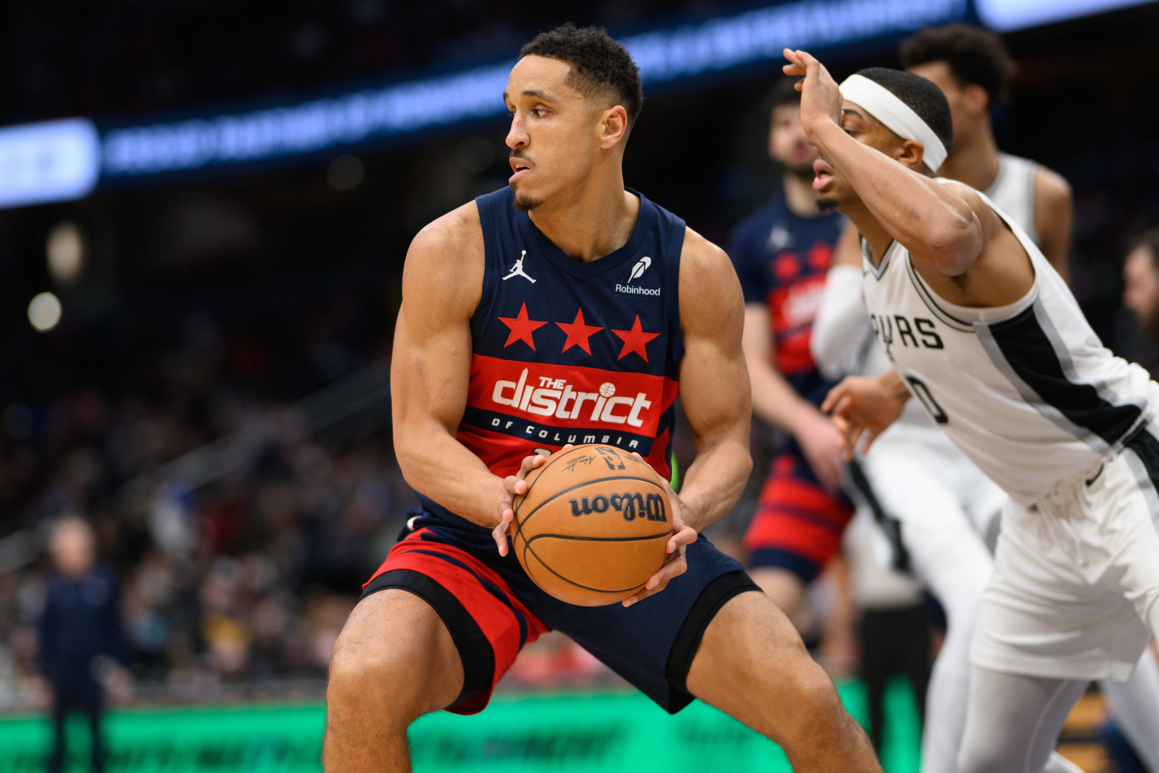 Washington Wizards guard Malcolm Brogdon (15)